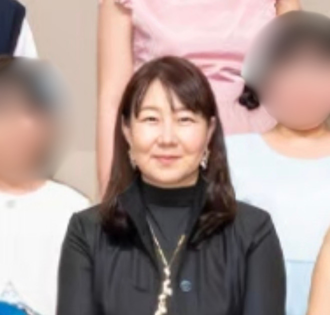 講師 東代 周子